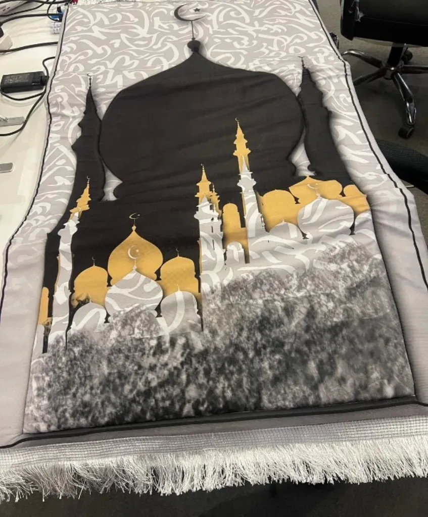 مصلية مبطنة مانعة للانزلاق كبيرة